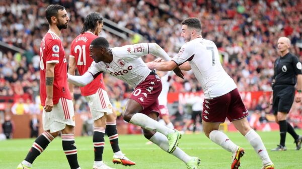 Bruno Fernandes misses penalty after Hause goal | English Premier League